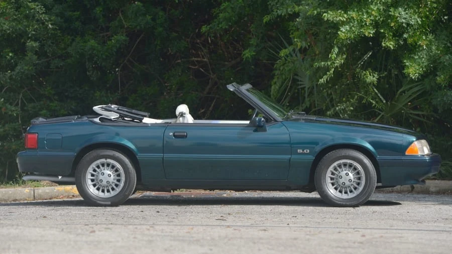 1990 Ford Mustang 3rd Gen - Image 2 of 27
