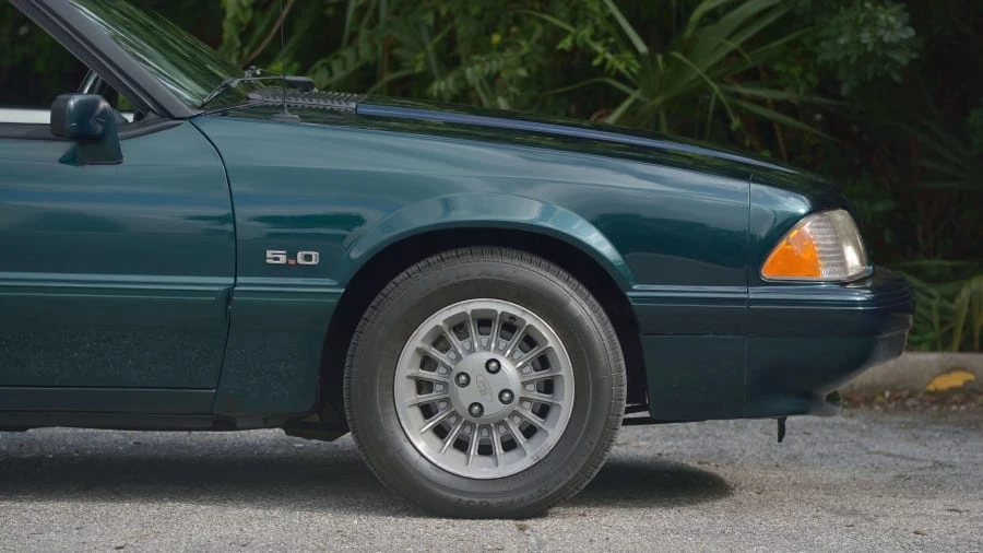 1990 Ford Mustang 3rd Gen - Image 10 of 27