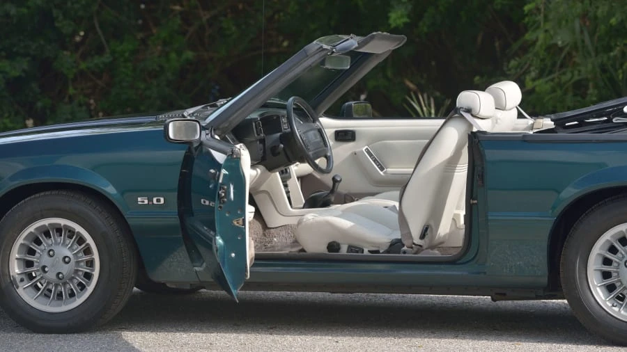 1990 Ford Mustang 3rd Gen - Image 17 of 27