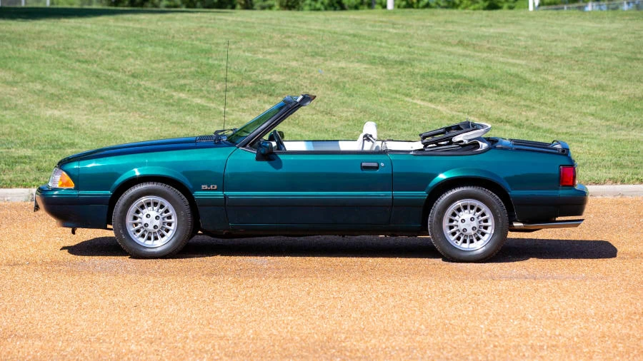 1990 Ford Mustang 3rd Gen - Image 2 of 20
