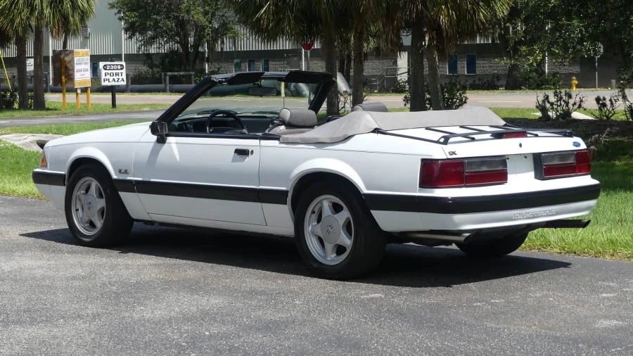 1990 Ford Mustang 3rd Gen - Image 2 of 21