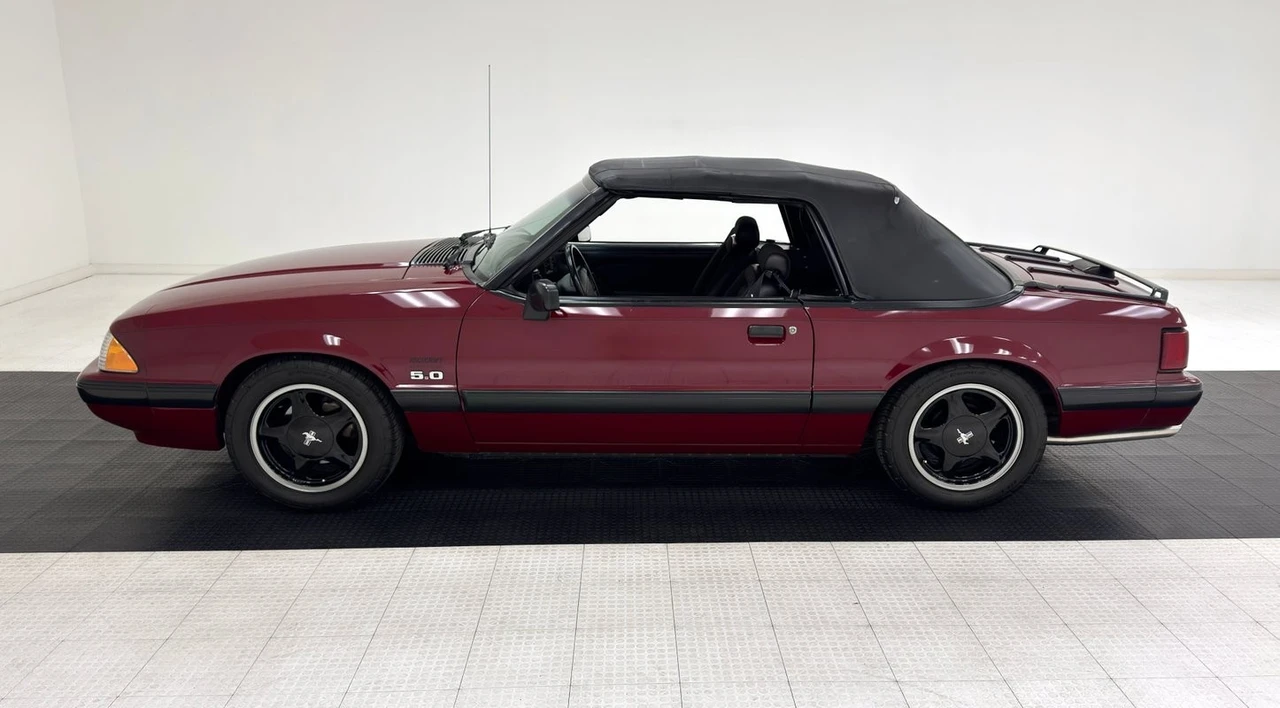 1990 Ford Mustang 3rd Gen - Image 3 of 12