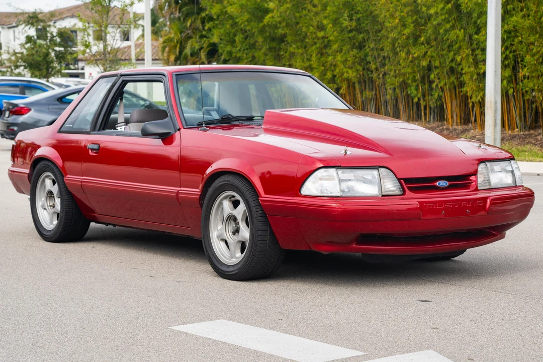 1990 Ford Mustang 3rd Gen - Image 8 of 31