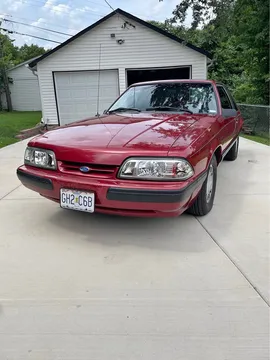1990 Ford Mustang LX Coupe 2D