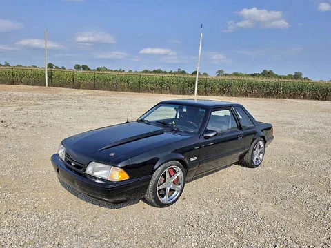 1990 Ford Mustang LX Coupe 2D