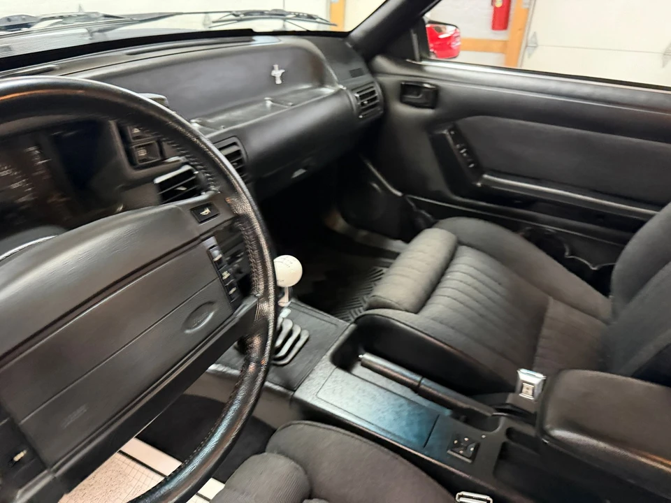 1990 Ford Mustang 3rd Gen - Image 23 of 31