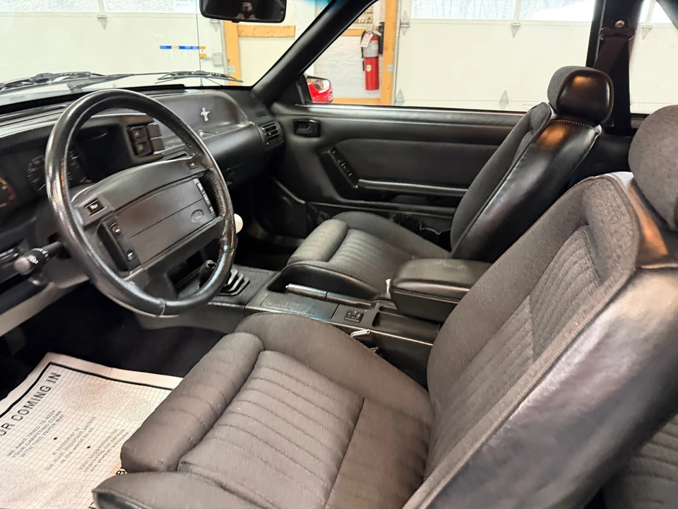 1990 Ford Mustang 3rd Gen - Image 27 of 31
