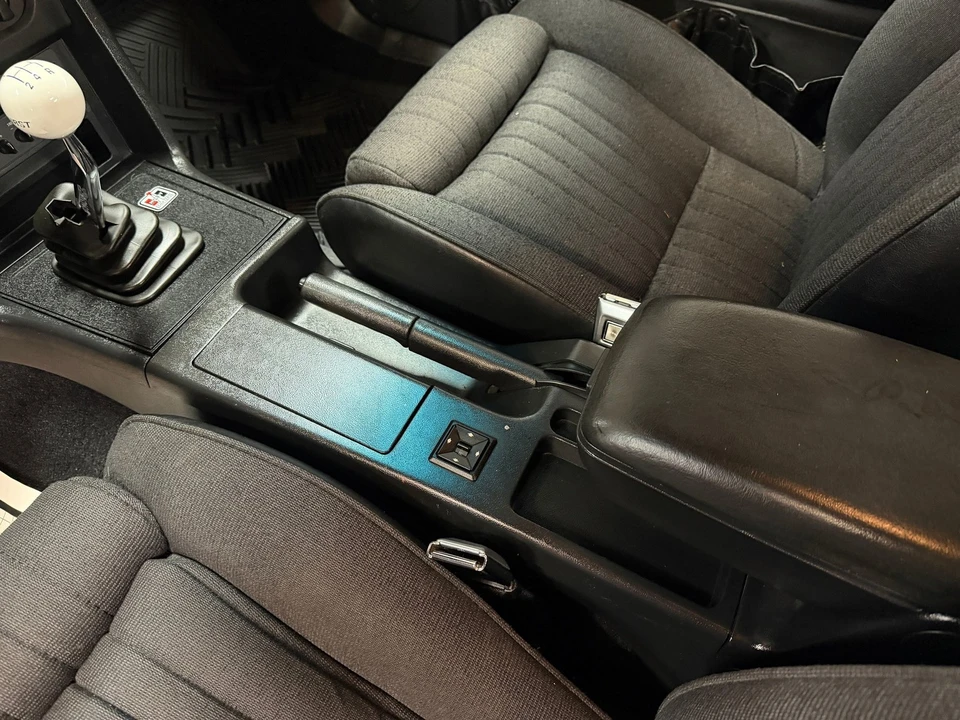 1990 Ford Mustang 3rd Gen - Image 28 of 31