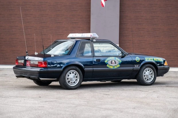 1990 Ford Mustang 3rd Gen - Image 2 of 8