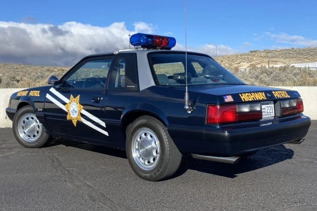 1990 Ford Mustang 3rd Gen - Image 2 of 8