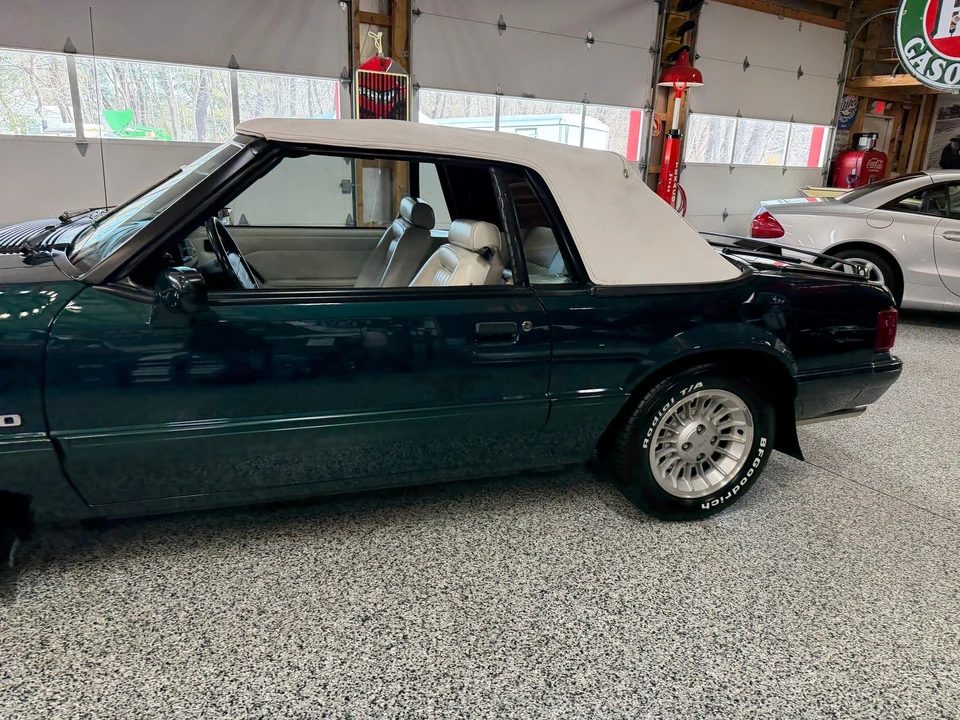 1990 Ford Mustang 3rd Gen - Image 18 of 21
