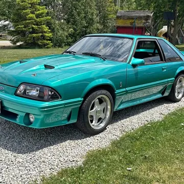 1990 Ford Mustang