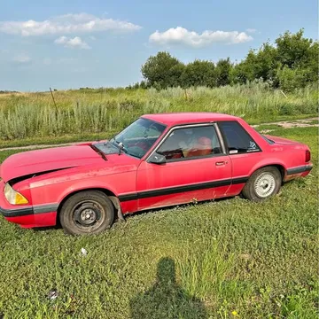 1990 Ford Mustang