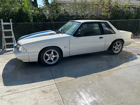 1990 Ford Mustang