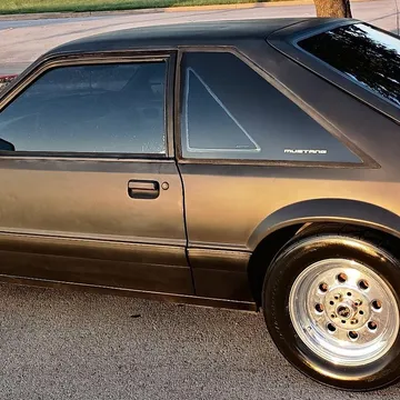 1990 Ford Mustang