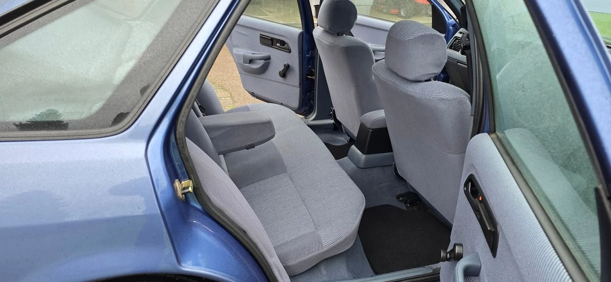 1990 Ford Sierra 2nd Gen - Image 24 of 30