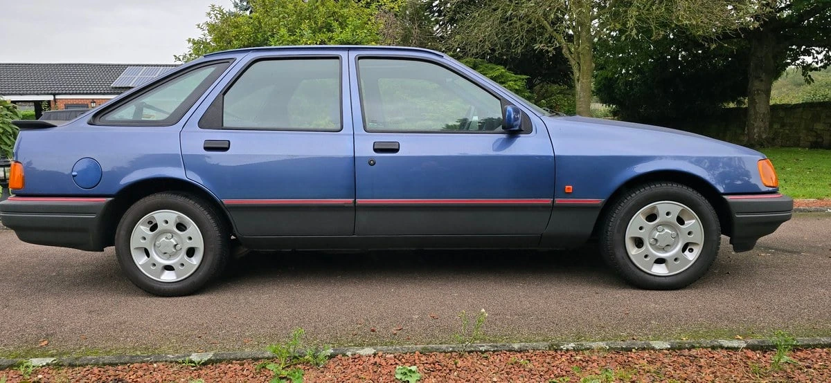 1990 Ford Sierra 2nd Gen - Image 13 of 30