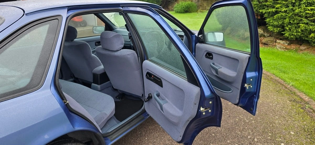 1990 Ford Sierra 2nd Gen - Image 26 of 30