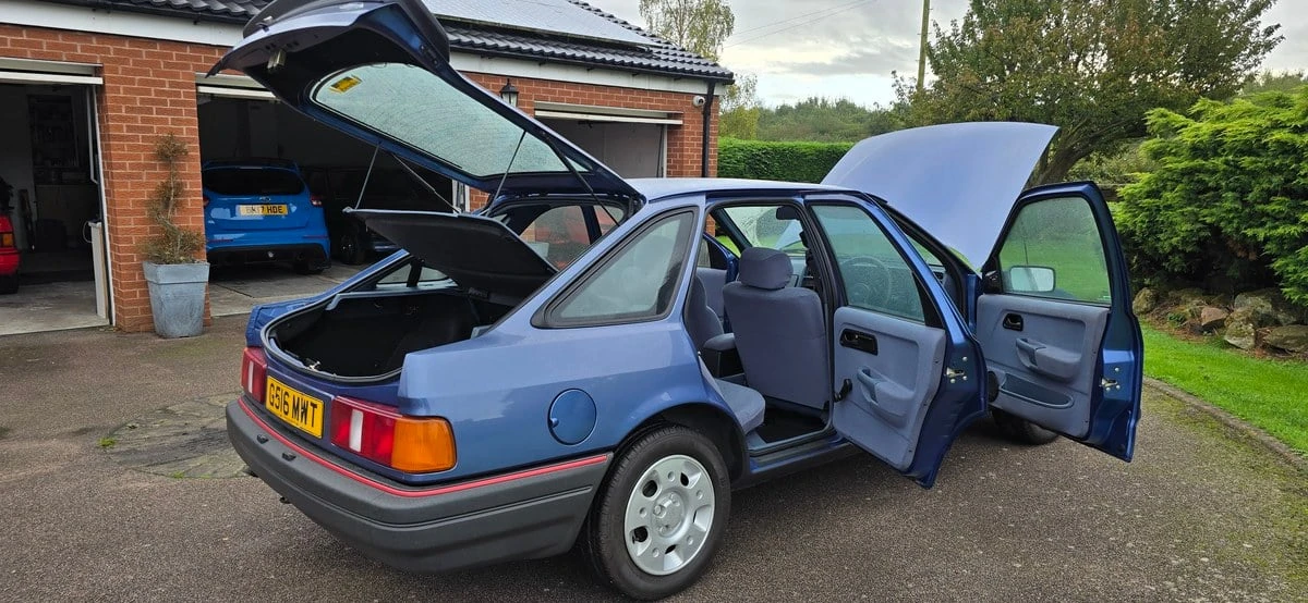 1990 Ford Sierra 2nd Gen - Image 29 of 30