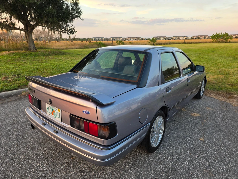 1990 Ford Sierra RS Cosworth - Image 19 of 31
