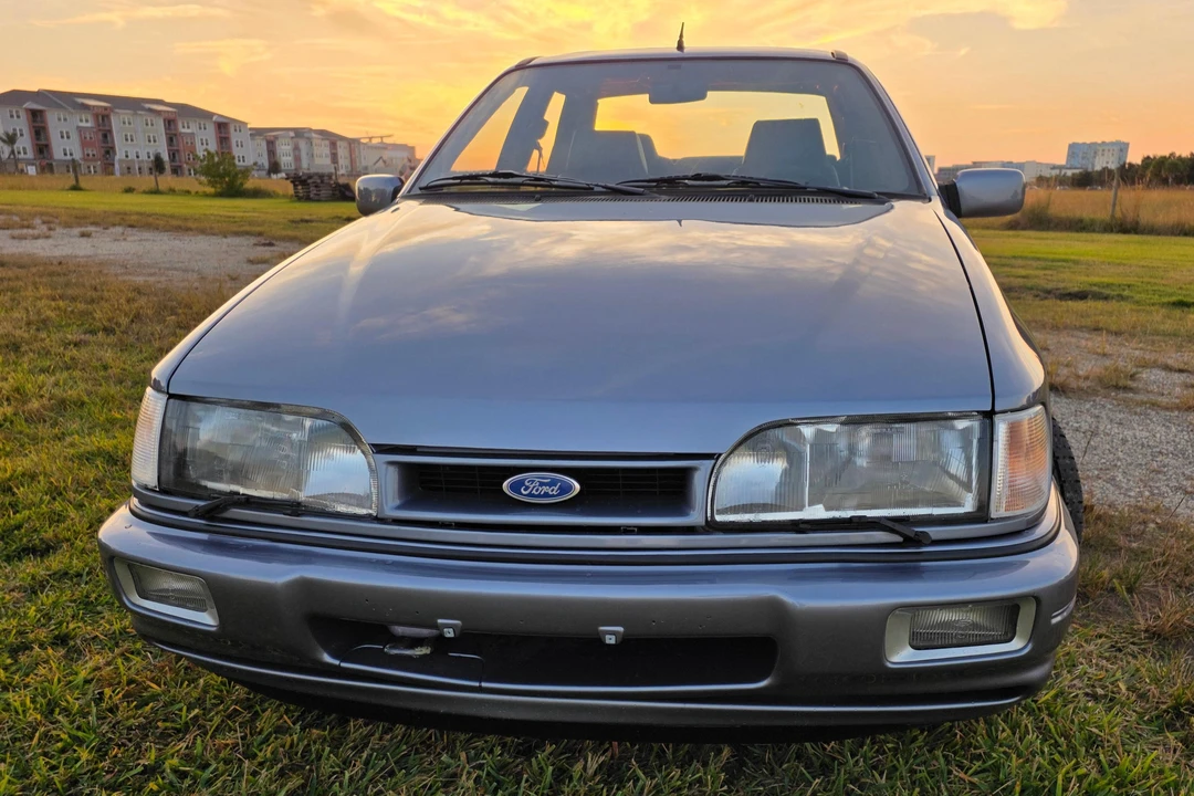 1990 Ford Sierra RS Cosworth - Image 2 of 31