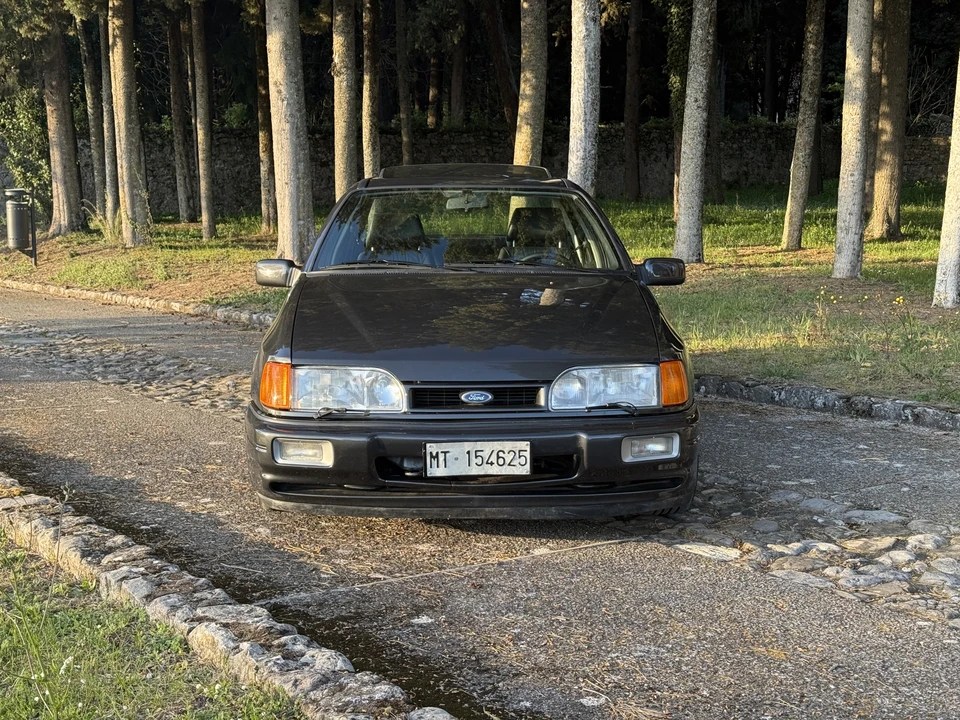 1990 Ford Sierra RS Cosworth - Image 2 of 31