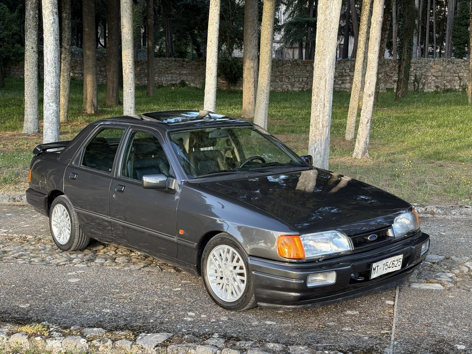 1990 Ford Sierra RS Cosworth - Image 17 of 31