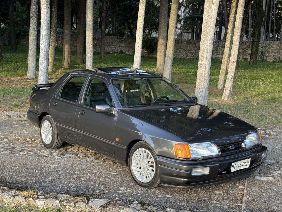 1990 Ford Sierra RS Cosworth - Image 18 of 31