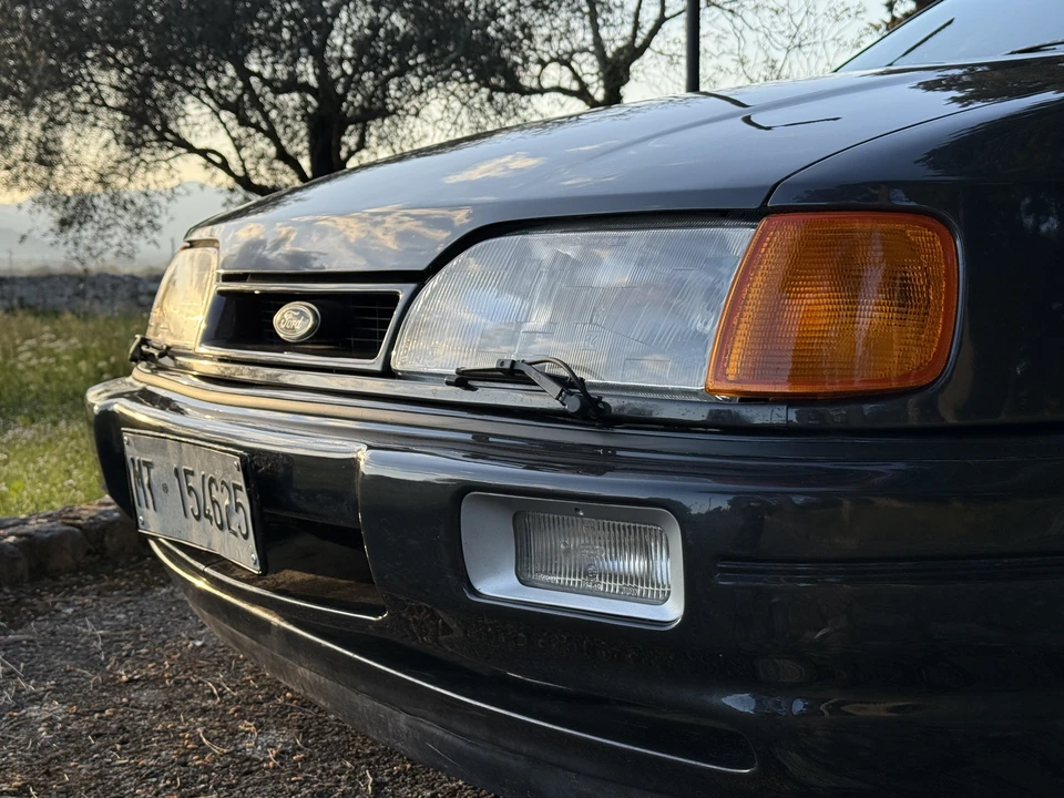 1990 Ford Sierra RS Cosworth - Image 21 of 31