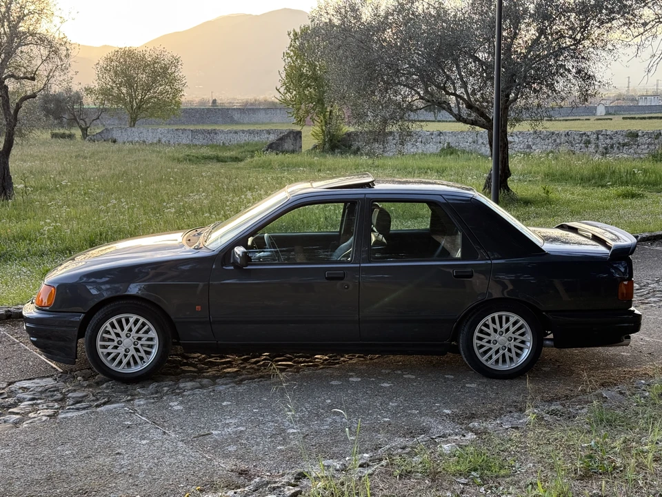 1990 Ford Sierra RS Cosworth - Image 12 of 31