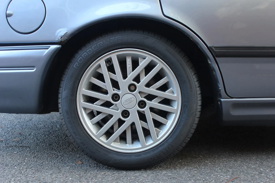 1990 Ford Sierra RS Cosworth - Image 25 of 30