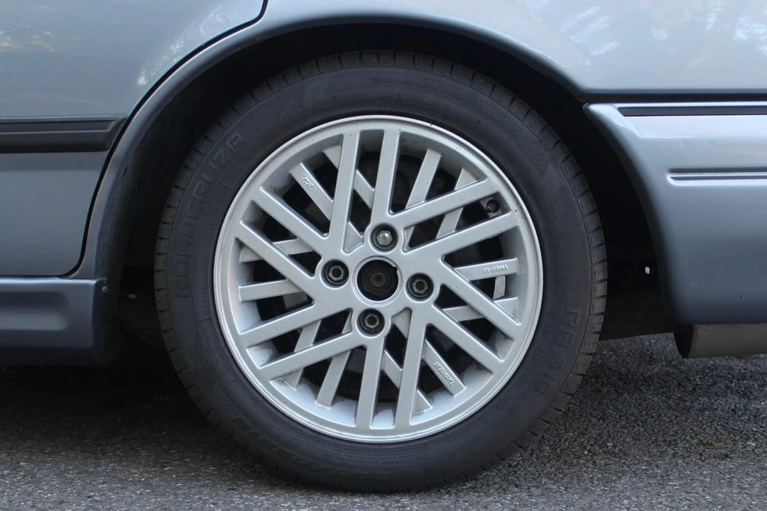 1990 Ford Sierra RS Cosworth - Image 24 of 30