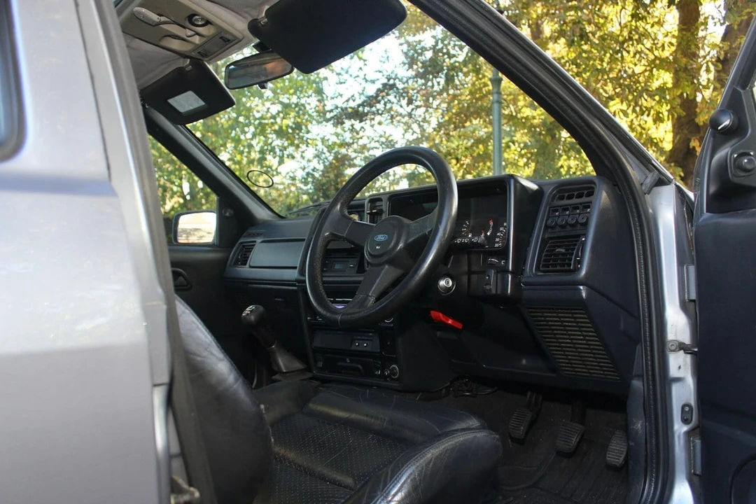 1990 Ford Sierra RS Cosworth - Image 27 of 30