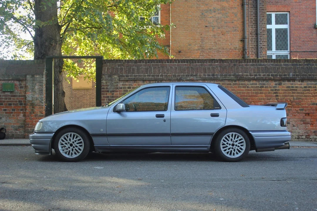 1990 Ford Sierra RS Cosworth - Image 18 of 30
