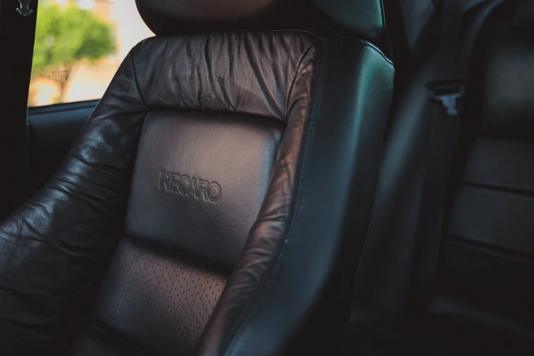1990 Ford Sierra RS Cosworth - Image 29 of 30