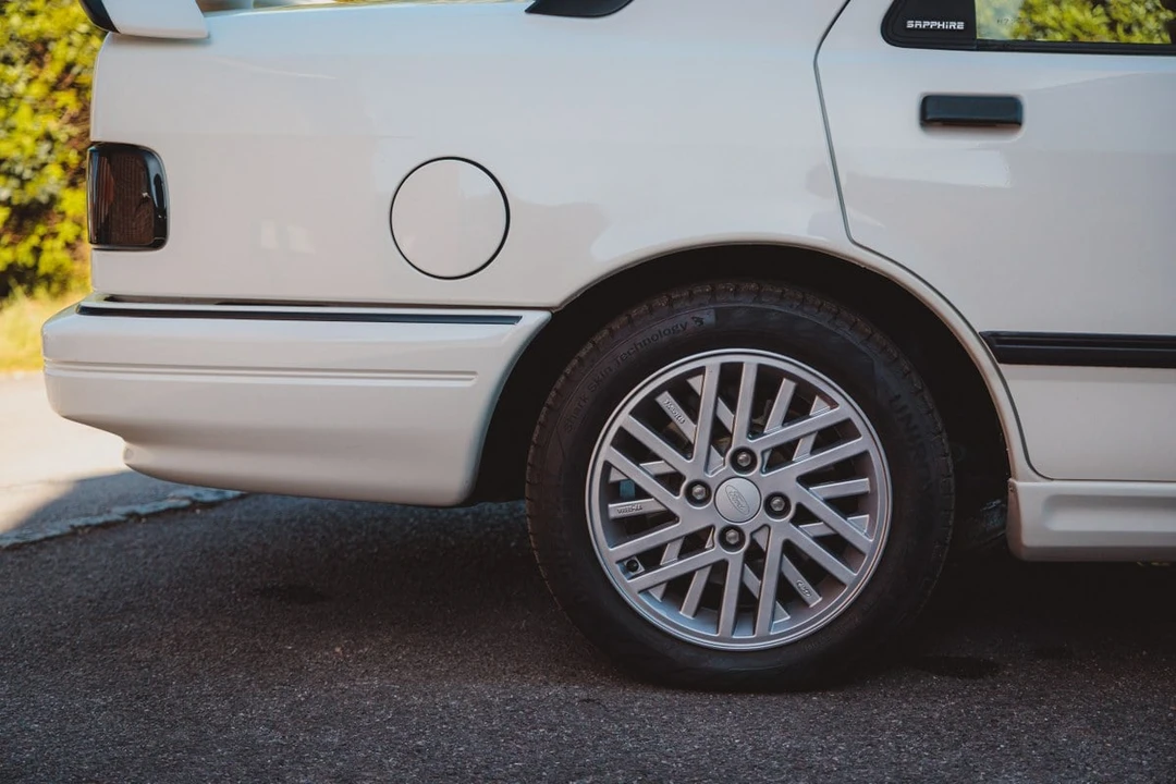 1990 Ford Sierra RS Cosworth - Image 10 of 30