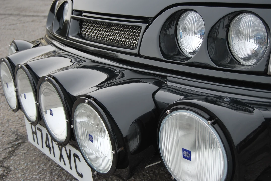 1990 Ford Sierra RS Cosworth - Image 12 of 13