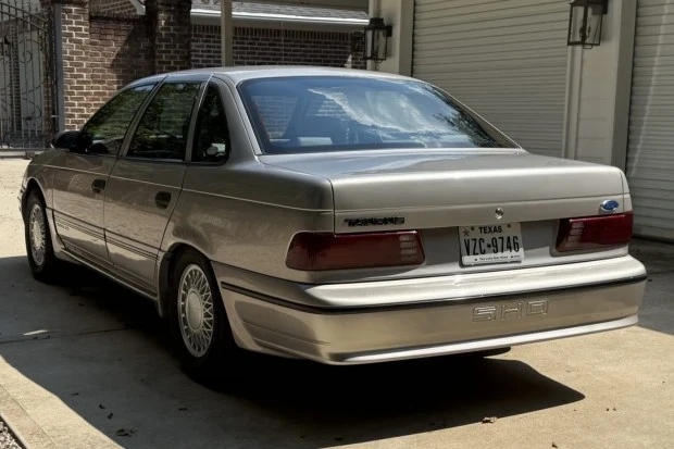1990 Ford Taurus SHO 1st Gen - Image 2 of 8