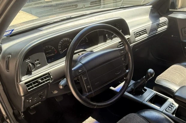 1990 Ford Taurus SHO 1st Gen - Image 5 of 8