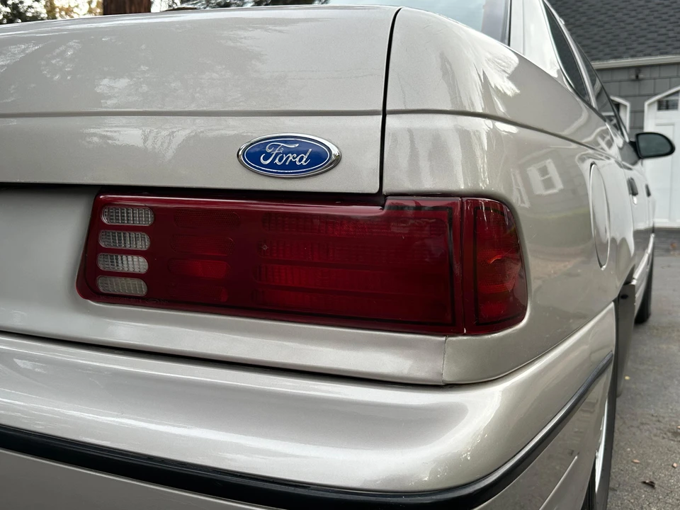 1990 Ford Taurus SHO 1st Gen - Image 30 of 31