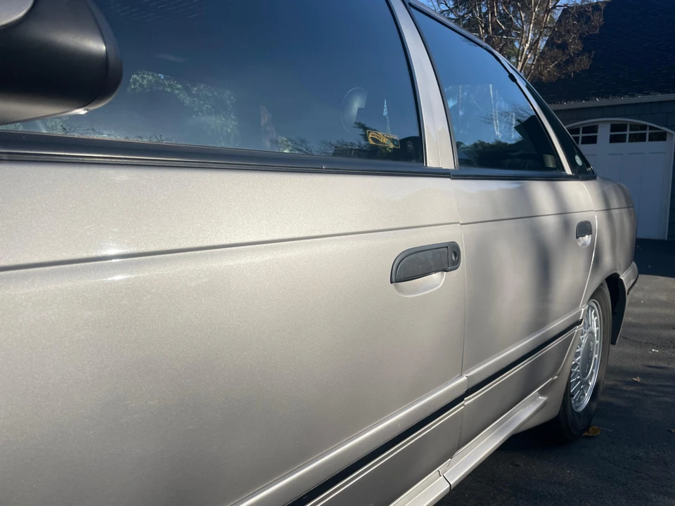 1990 Ford Taurus SHO 1st Gen - Image 22 of 31