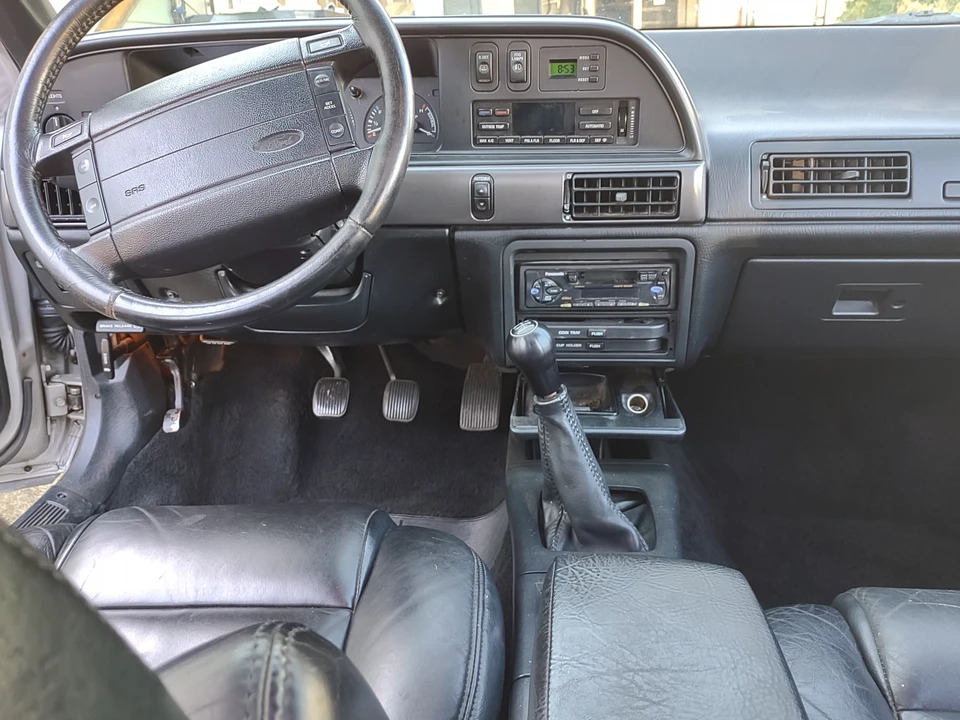 1990 Ford Taurus SHO 1st Gen - Image 18 of 31