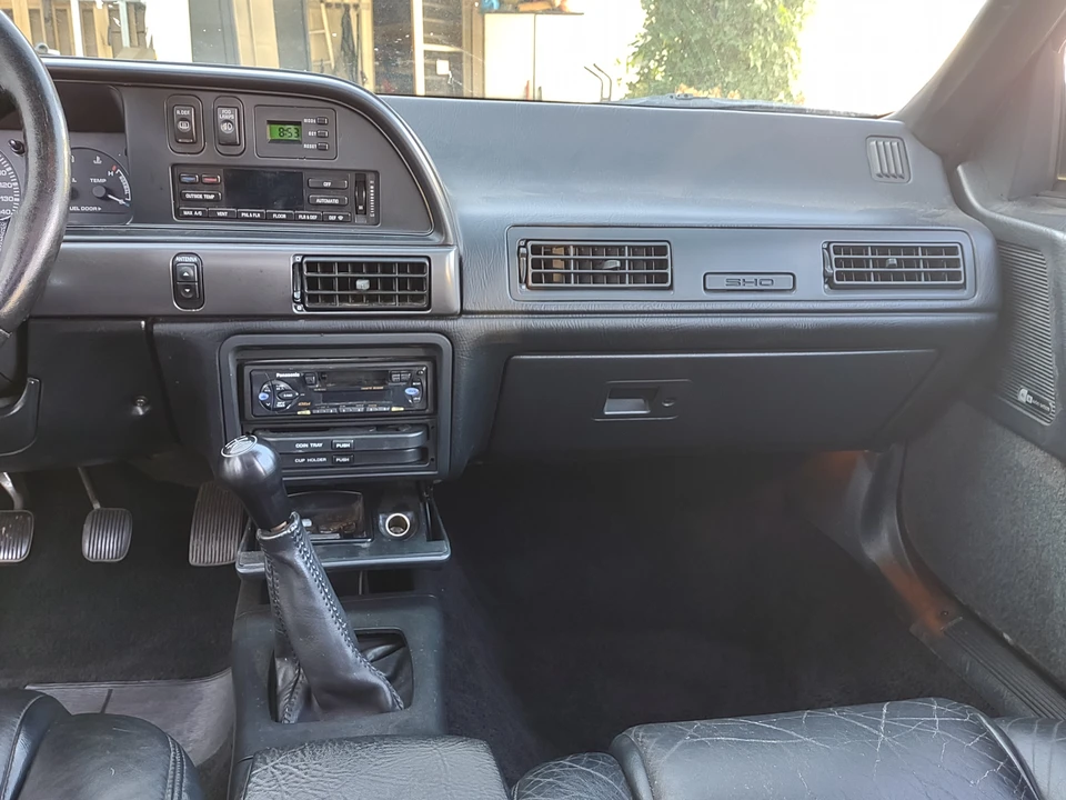 1990 Ford Taurus SHO 1st Gen - Image 19 of 31