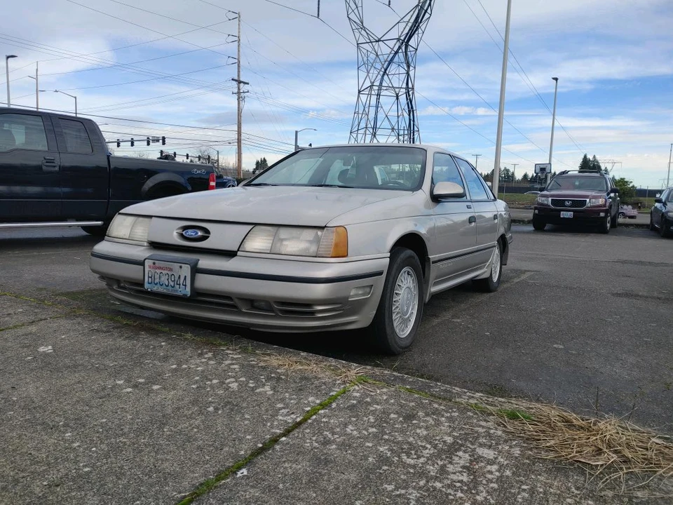 1990 Ford Taurus SHO 1st Gen - Image 2 of 31