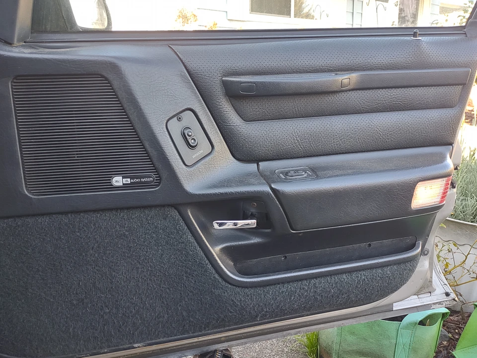1990 Ford Taurus SHO 1st Gen - Image 22 of 31