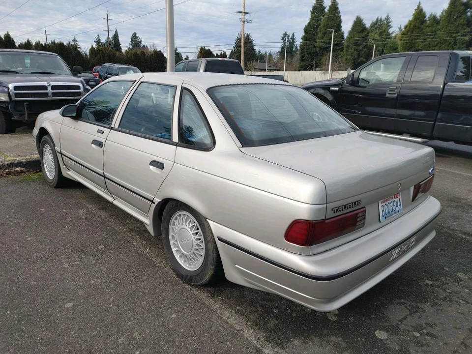 1990 Ford Taurus SHO 1st Gen - Image 5 of 31