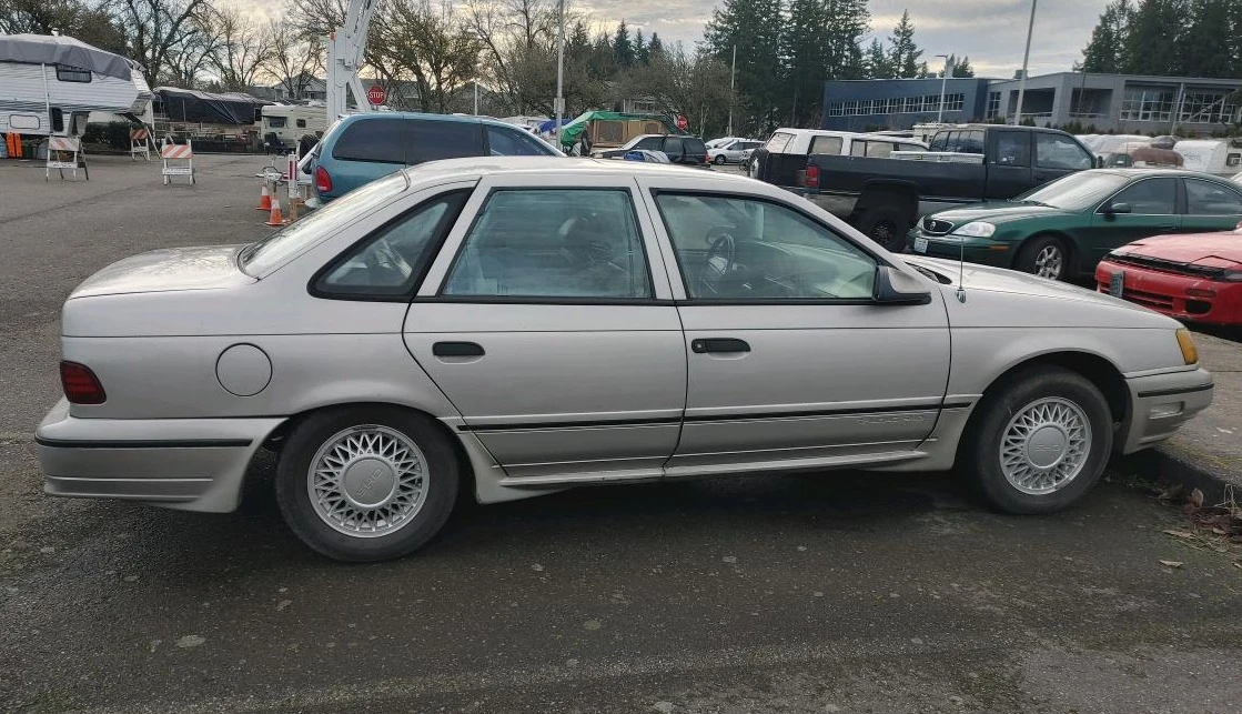 1990 Ford Taurus SHO 1st Gen - Image 9 of 31