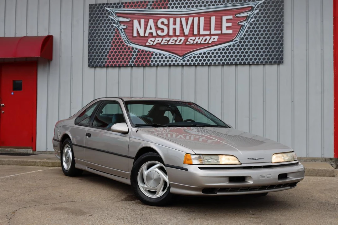 1990 Ford Thunderbird - Image 7 of 31