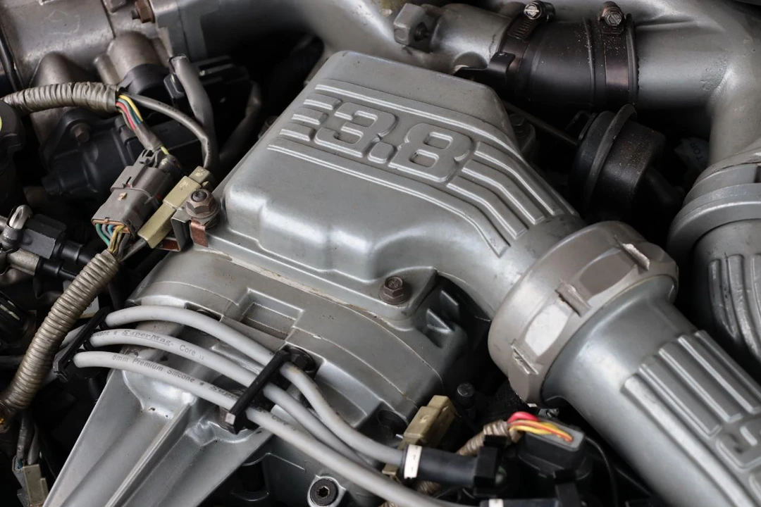 1990 Ford Thunderbird - Image 13 of 31