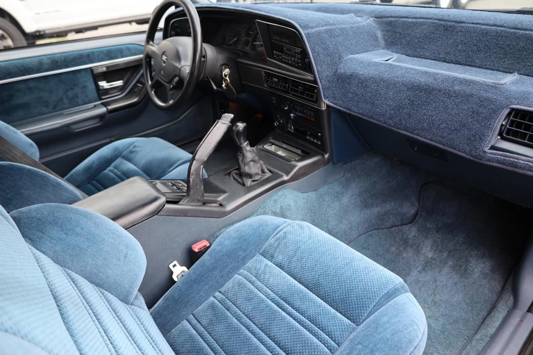 1990 Ford Thunderbird - Image 16 of 31